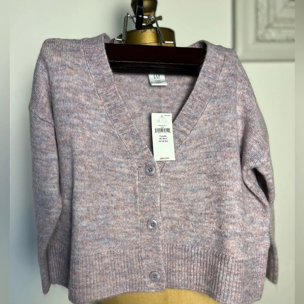 Gap 3T lavender v-neck cardigan NWT